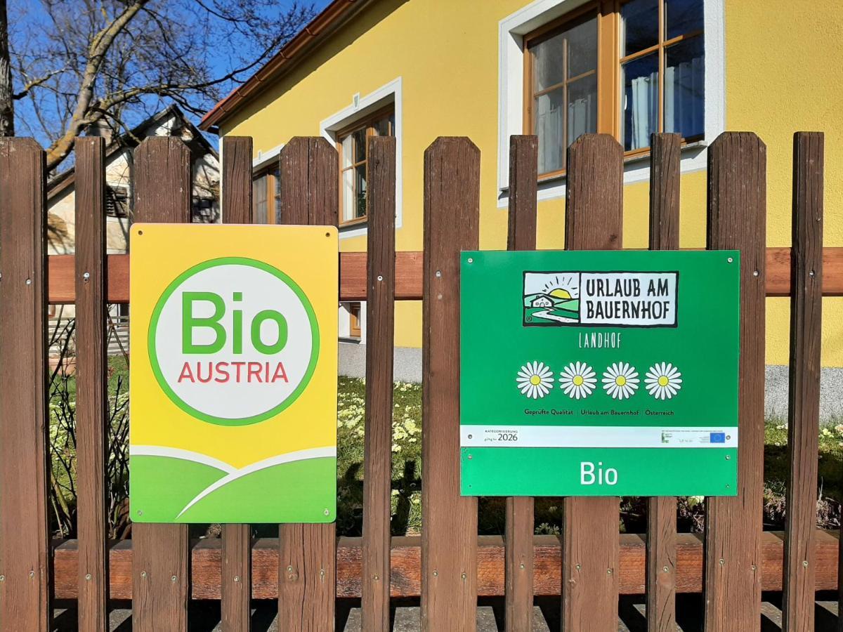 Biohof Weissensteiner Apartment Ullrichs Exterior photo